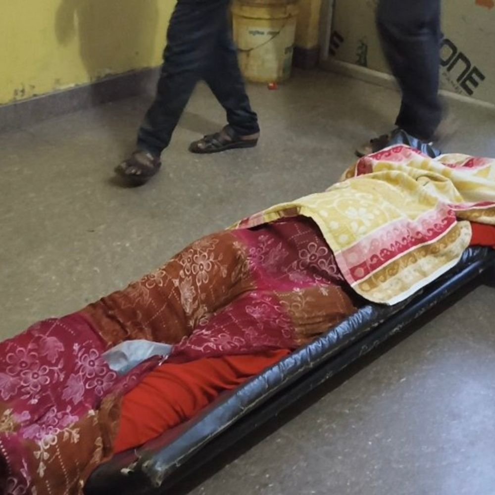 बिजनौर में गलत इलाज से मां और नवजात की मौत:परिजनों ने हॉस्पिटल पर लगाया आरोप, डॉक्टर फरार; पुलिस मौके पर पहुंची