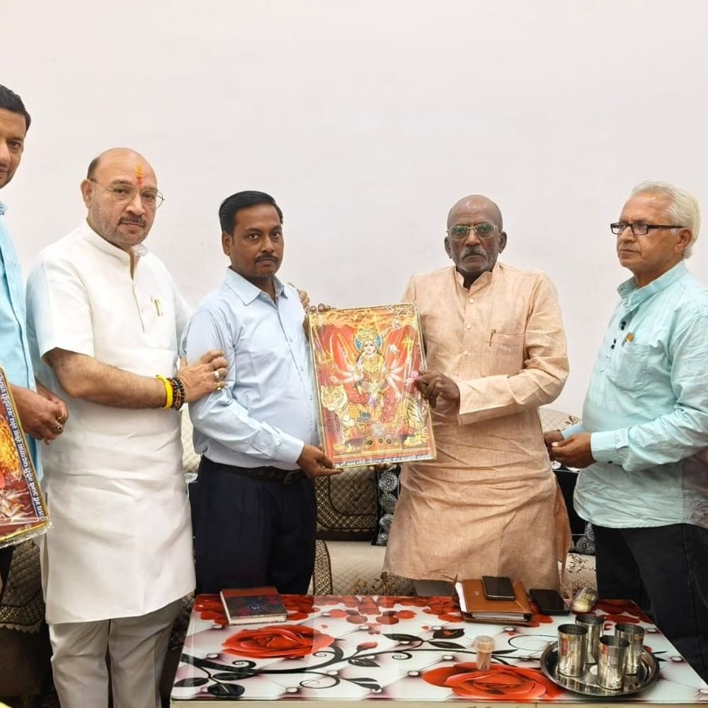 शामली में भाजपा कार्यकर्ताओं ने सुनी 'मन की बात':जिला प्रभारी राजा वर्मा बोले- जनसेवा से राष्ट्रनिर्माण का माध्यम