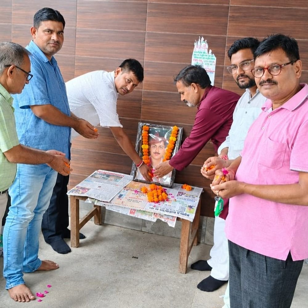 अनूपशहर में मनाई भगत सिंह की जयंती:वक्ताओं ने कहा- करियर बनाने की उम्र में देश के लिए चूमा फांसी का फंदा