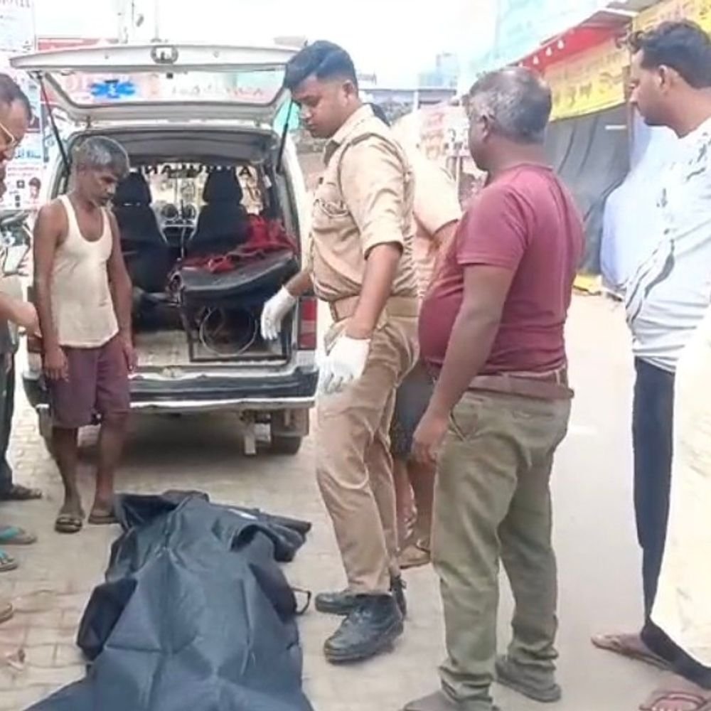 गणेश चौथ मेले में रेस्टोरेंट कर्मचारी की हार्टअटैक से मौत:इटावा का रहने वाला था, पेशाब करते समय सांस उखड़ने के बाद अटैक आया