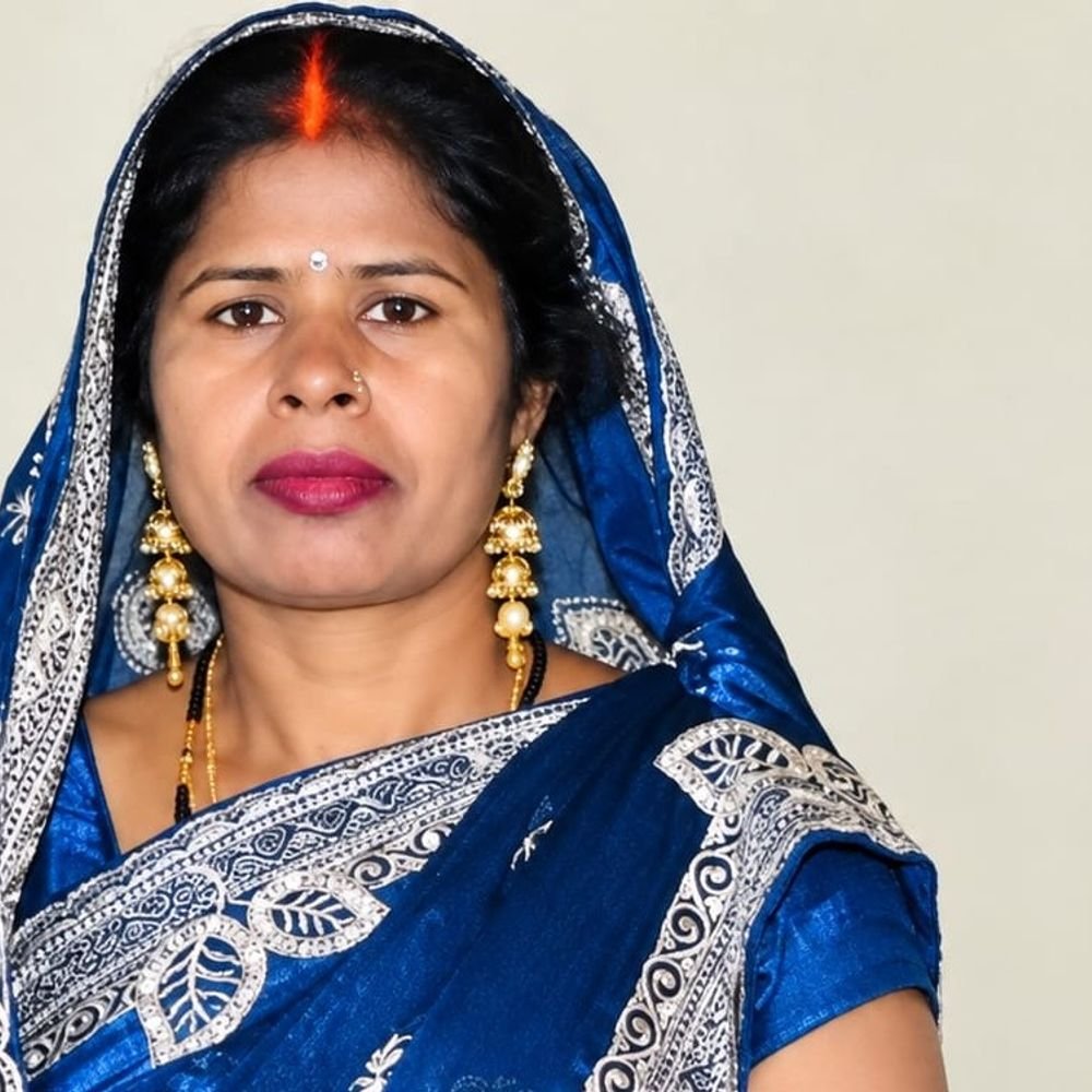 इंजेक्शन लगने के बाद महिला की तबीयत बिगड़ी, मौत:आजमगढ़ में निजी क्लिनिक पर परिजनों का हंगामा; डॉक्टर पर कार्रवाई की मांग