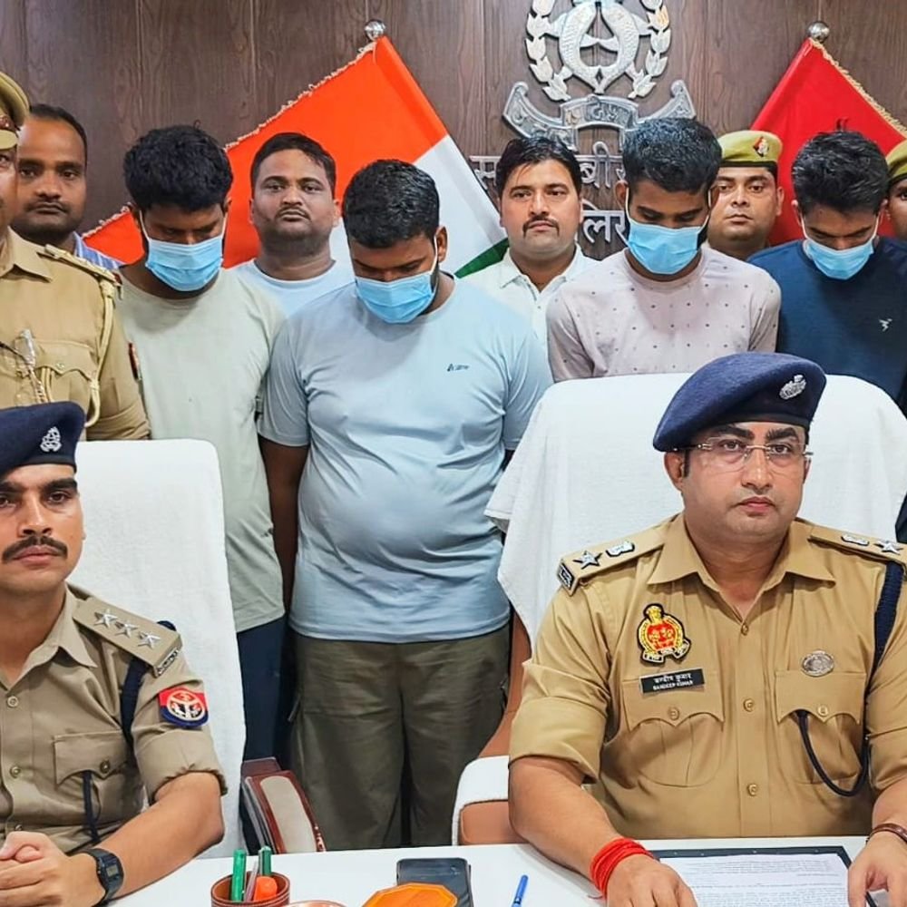 पहलवान ब्रह्मानंद यादव हत्याकांड का खुलासा, पांच आरोपी गिरफ्तार:संतकबीरनगर में प्रधानी के चुनाव से चल रहा था विवाद, गैंती और मिर्च पाउडर बरामद