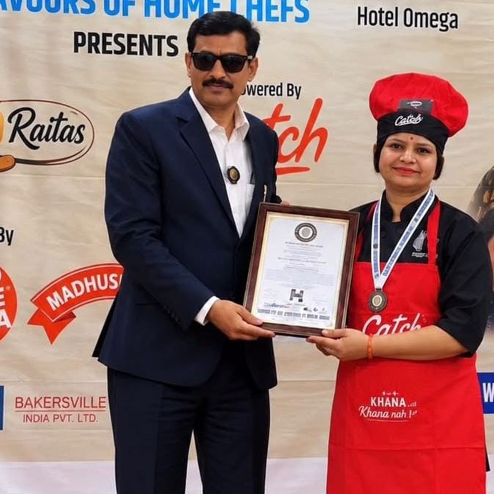 लखनऊ की श्रद्धा हाजेला ने बनाया रिकॉर्ड:105 सेकंड में 500 तरह के रायते बनाए, लंदन बुक ऑफ वर्ल्ड रिकॉर्ड में नाम दर्ज