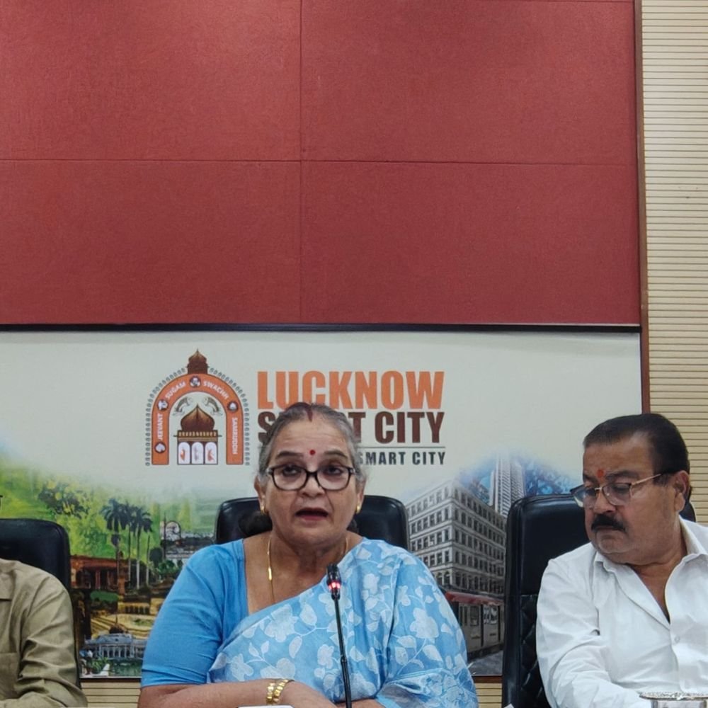 लखनऊ मेयर ने कांग्रेस पर साधा निशाना:बोलीं चुनाव हारते ही संवैधानिक संस्थाओं पर आरोप लगाना विपक्ष की पुरानी आदत