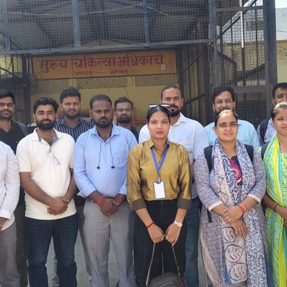 सम्भल में CHO ने अपनी मांगों को लेकर ज्ञापन सौंपा:नियमितीकरण, मानदेय और ट्रांसफर जैसी कई सुविधाओं की मांग की