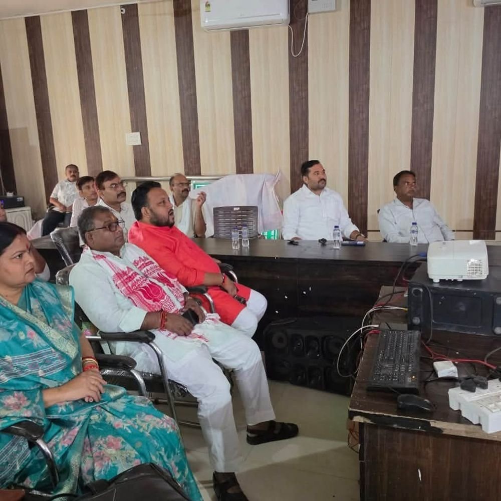 भाजपा कार्यकर्ताओं ने बूथों पर सुनी ‘मन की बात’:पीएम मोदी के संबोधन में सर्जिकल स्ट्राइक और जनभागीदारी का जिक्र