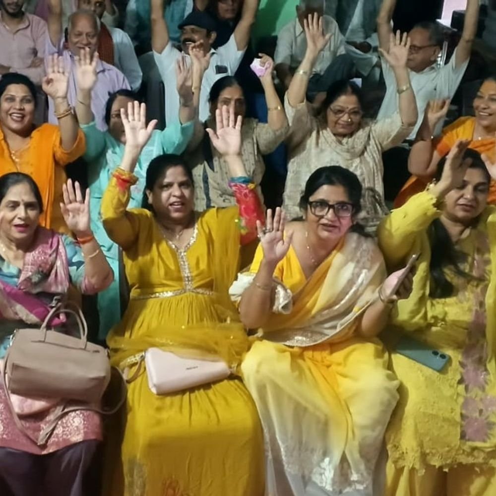 रामपुर के वृद्धाश्रम में श्रीमद्भागवत कथा:कथावाचक बोले- बुजुर्गों की सेवा ही सबसे बड़ा धर्म