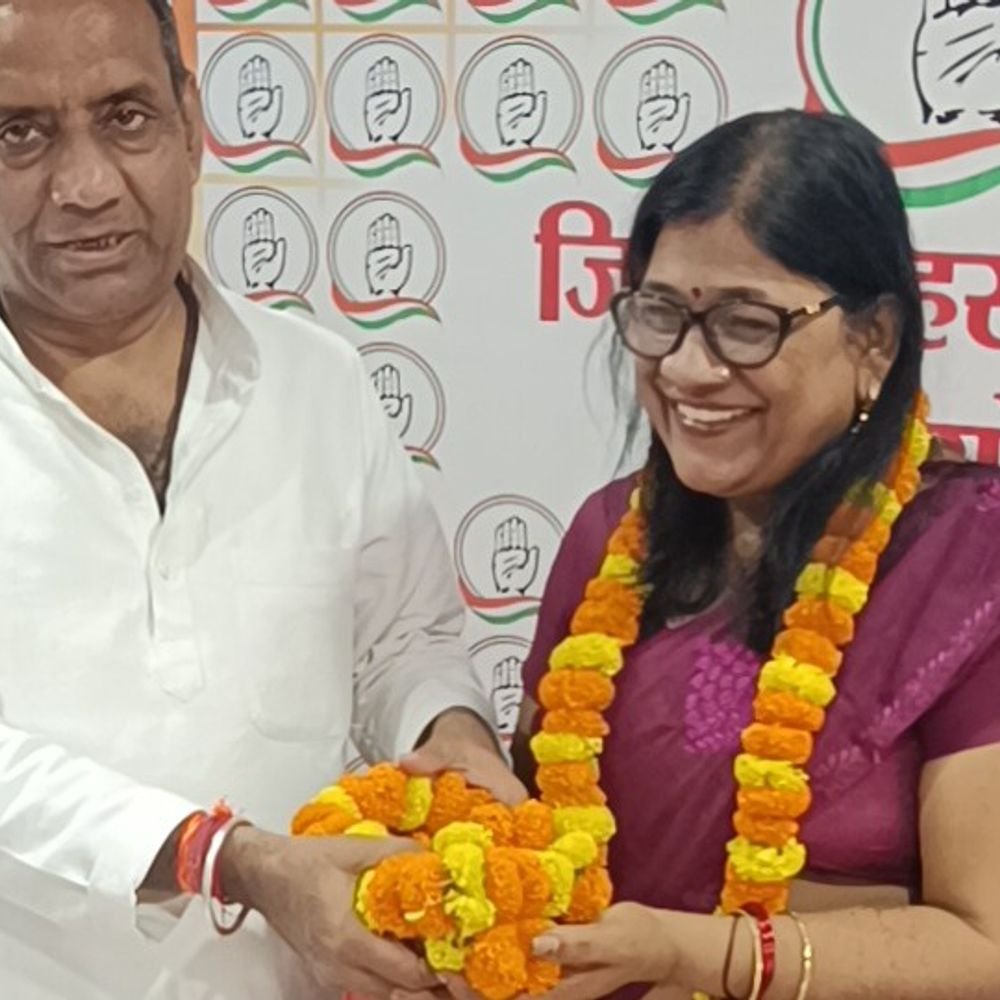 सोनभद्र की संगीता श्रीवास्तव बनीं कांग्रेस प्रदेश कोआर्डिनेटर:पार्टी पदाधिकारियों ने खुशी जताई, संगठन को मजबूत करने की बात कही