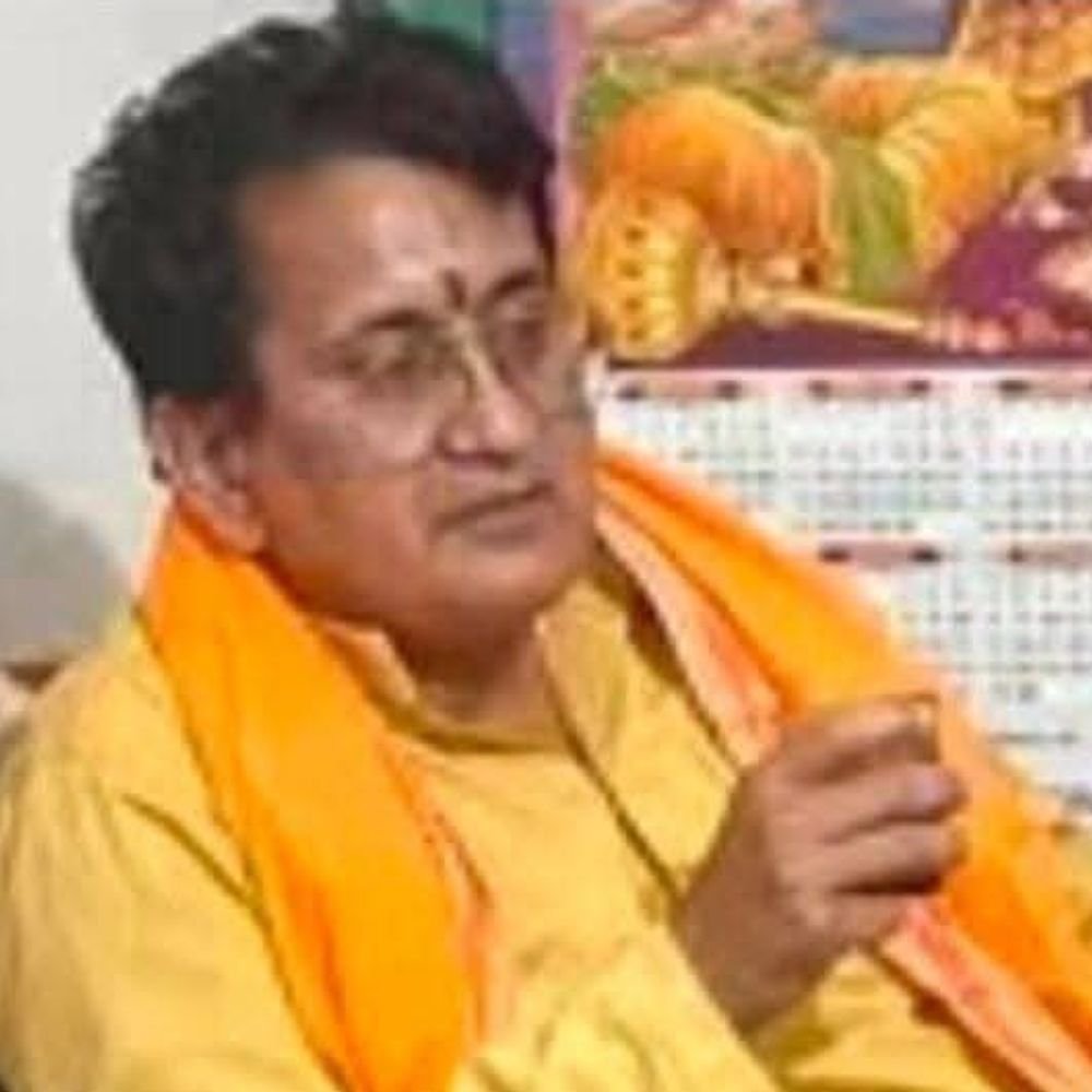 बिस्तर पर सांप ने डसा, समाजसेवी की मौत:चित्रकूट में हुई घटना, अस्पताल में इलाज के दौरान तोड़ा दम