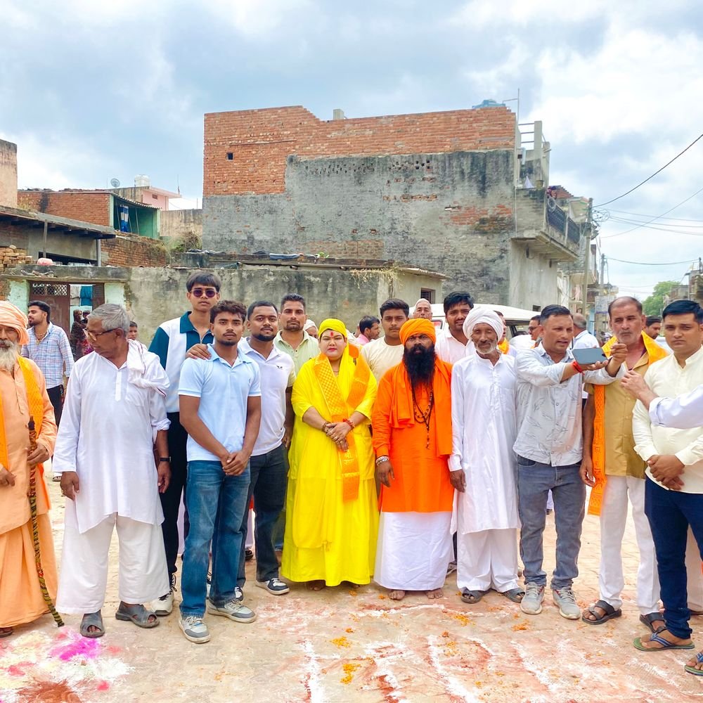 झारखंडी मंदिर के प्रवेश द्वार का उद्घाटन:श्रद्धालुओं में उत्साह, मंदिर स्वयंभू शिवलिंग के रूप में स्थापित