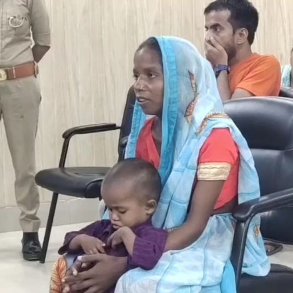 बलरामपुर में जनसुनवाई का बदला तरीका:शिकायत पर मिलेगी पावती, तय होगी जांच अधिकारी की जवाबदेही