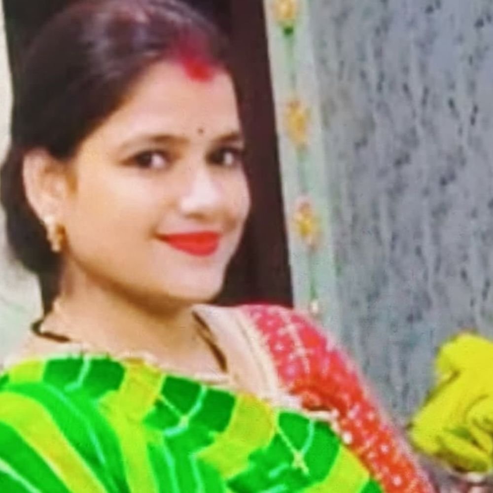 पति ने पत्नी की हत्या जला कर यमुना में फेंका:लापता की झूठी कहानी रची, हड्डियां और मोबाइल बरामद