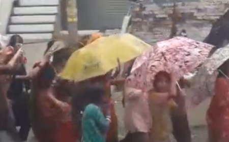 बहराइच में गणेश प्रतिमाओं की विसर्जन शोभायात्राएं शुरू:बारिश के बीच भक्ति में झूमे श्रद्धालु, सुरक्षा के पूरे इंतजाम रहे