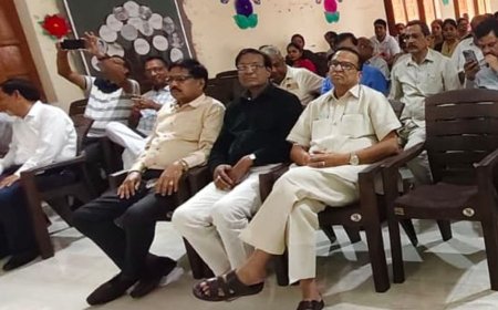 स्कूल में साइबर क्राइम पर कार्यशाला:छात्राओं से एसपी बोलीं- 'सोशल मीडिया पर निजी जानकारी साझा न करें'