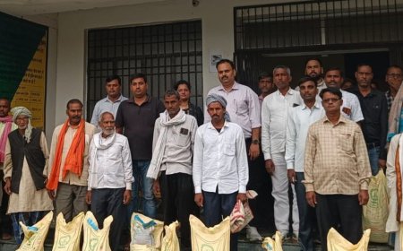 चंदौली में ई-लॉटरी से किसानों को मुफ्त बीज किट:राज्यसभा सांसद साधना सिंह ने बांटे चना, सरसों और तोरिया के 60 पैकेट