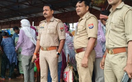 गंगा में डूब रहे 6 श्रद्धालुओं को सिपाही ने बचाया:बुलंदशहर में गहरे पानी में लगाई छलांग, एक-एक कर सभी को बचाया