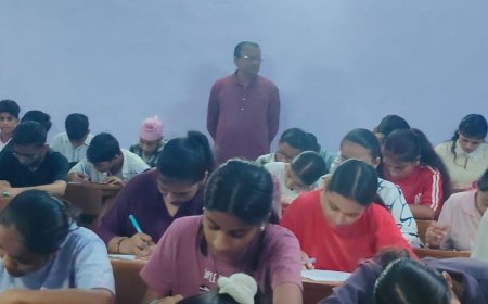 2047 के भारत पर निबंध प्रतियोगिता हुई:हिंदू मॉडल इंटर कॉलेज में 130 छात्रों ने दिखाई अपनी कल्पना