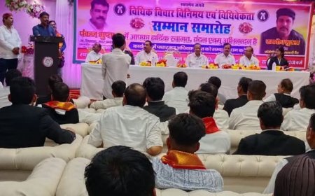 उन्नाव में अधिवक्ताओं का सम्मान समारोह:विधायक ने किया सम्मान, बोले- न्याय व्यवस्था में अधिवक्ताओं की भूमिका अहम