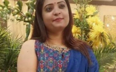 वाराणसी में फ्लैट में महिला ने लगाईं फांसी:बेटे ने फंदे से उतारा शव, पति की पहले ही हो चुकी है मौत