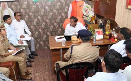 विधायक सलिल विश्नोई ने नवरात्रि तैयारियों की समीक्षा की:अधिकारियों को साफ-सफाई, बिजली और पानी के इंतजाम दुरुस्त करने के निर्देश