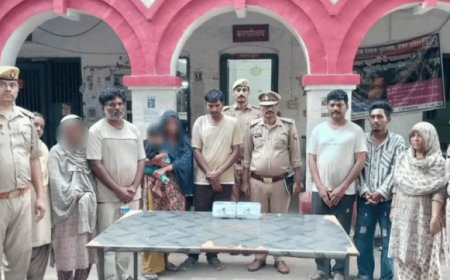 झांसी GRP ने पकड़ा पति-पत्नियों का चोर गिरोह:गुजरात से झांसी आकर दे रहे थे वारदात को अंजाम, फैमिली की तरह करते थे ट्रेनों में सफर
