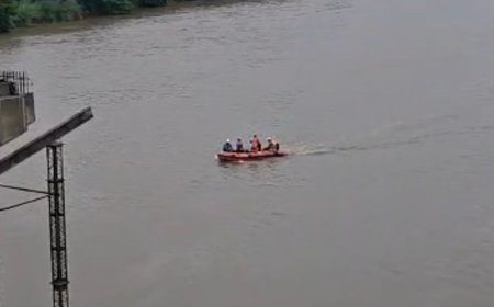 तांत्रिक के दिए नारियल को फेंककर छात्रा ने लगाई छलांग:प्रतापगढ़ की लड़की का 18 घंटे बाद मिला शव, 22 किमी दूर बहकर पहुंचा