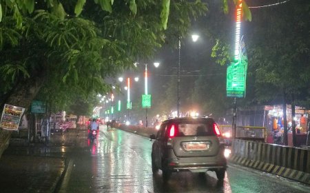 मऊ में 12 घंटे से तक बारिश:देर रात को झमाझम बरसे बादल, तापमान 8 डिग्री गिरा