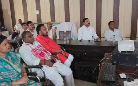 भाजपा कार्यकर्ताओं ने बूथों पर सुनी ‘मन की बात’:पीएम मोदी के संबोधन में सर्जिकल स्ट्राइक और जनभागीदारी का जिक्र