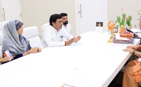 पीड़ित परिवार ने सीएम से की मुलाकात:बच्चों की शिक्षा और आर्थिक मदद मांगी, विधायक बोले- मुख्यमंत्री ने दिया आश्वासन