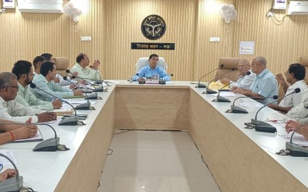 सहादतपुरा में विद्युत सब-स्टेशन का स्टीमेट तैयार करने के निर्देश:मऊ में CDO ने बैठक कर औद्योगिक क्षेत्रों की समस्याओं के समाधान के दिए निर्देश
