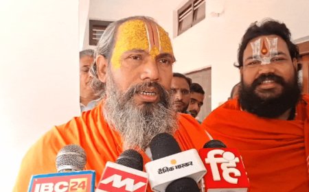 अयोध्या से जगन्नाथ पुरी तक सीधी ट्रेन की मांग:संतों ने सांसद अवधेश प्रसाद को सौंपा ज्ञापन, बोले -दोनों धार्मिक नगरों के बीच रेल सेवा शुरू होने से श्रद्धालुओं को मिलेगी बड़ी सुविधा