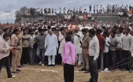 सांसद-विधायक ने दिया कंधा, गांव में पसरा मातम:विपक्षी दलों के नेताओं ने भी दी श्रद्धाजंलि, लोग बोले- बाबूजी चले गए
