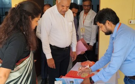 श्रावस्ती में नोडल अधिकारियों ने ईवीएम-वीवीपैट की एफएलसी जांच परखी:चुनाव आयोग के निर्देशों के मुताबिक गुणवत्ता से काम पूरा करने के निर्देश दिए