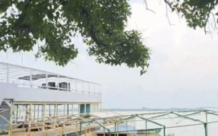 वाराणसी में फिर बढ़ने लगा गंगा का जलस्तर:84 घाटों का संपर्क टूटा, वाराणसी में निकली तेज है धूप