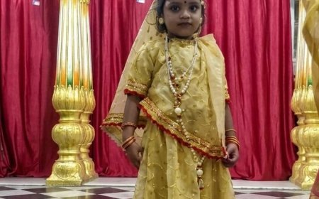 क्षमावाणी पर फैंसी ड्रेस प्रतियोगिता:जैन मंदिर में बच्चों ने धारण किए धार्मिक पात्रों के रूप, तालियों से गूंजा परिसर
