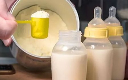महाराष्ट्र FDA ने बेबी मिल्क पर नियम सख्त किए:'मां का दूध सबसे अच्छा' लिखना अनिवार्य, बेबी की तस्वीर लगाना भी मना; उल्लंघन पर ₹10 लाख जुर्माना