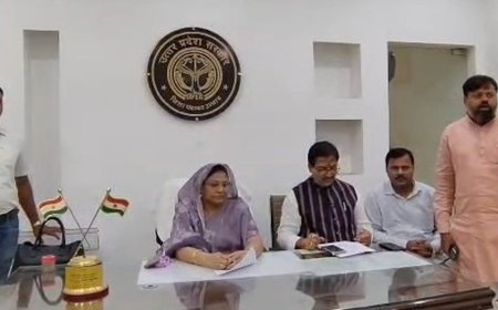 चुनावी हार का ठीकरा संवैधानिक संस्थाओं पर फोड़ रही कांग्रेस:उन्नाव में जिला पंचायत अध्यक्ष बोलीं- SIR और फॉर्म-6 पर चुनाव आयोग स्थिति साफ कर चुका है