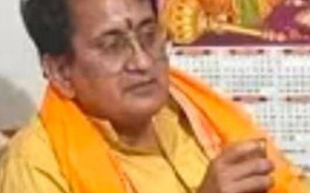 बिस्तर पर सांप ने डसा, समाजसेवी की मौत:चित्रकूट में हुई घटना, अस्पताल में इलाज के दौरान तोड़ा दम