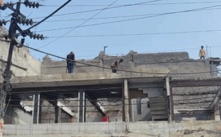 आंदोलन और बैठकों के बीच सेंट्रल मार्केट में ध्वस्तीकरण जारी:मानकों और मानचित्र के अनुरूप अपने प्रतिष्ठानों को करने में जुटे भूखंड स्वामी