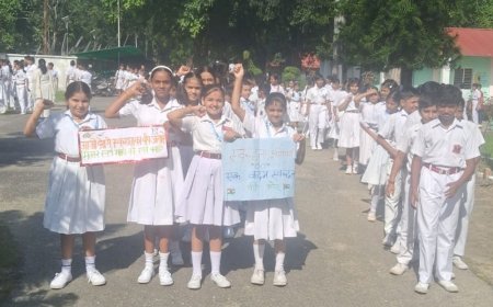 आर्मी पब्लिक स्कूल में विद्यार्थियों ने किया श्रमदान:स्वच्छता मार्च व 'नारा पेंटिंग' से दिया जागरूकता का संदेश