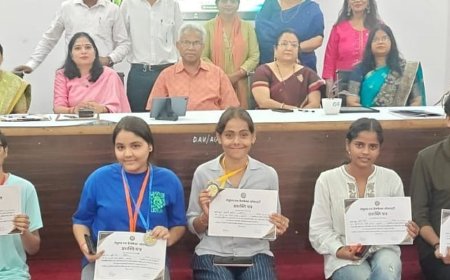 लखनऊ में वाद-विवाद प्रतियोगिता आयोजित:विद्यार्थियों में आत्मविश्वास, तार्किक और आलोचनात्मक चिंतन को बढ़ावा देना उद्देश्य