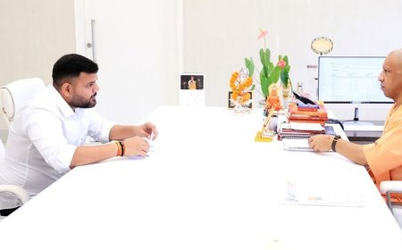 करन भूषण सिंह ने CM योगी से की मुलाकात:गोंडा-बहराइच स्टेट हाईवे चौड़ा करने की मांग, आंधी-बारिश से नुकसान पर मुआवजे की मांग
