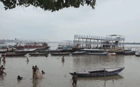 वाराणसी में 13 दिन बाद बढ़ने का गंगा का जलस्तर:अबतक शहर में 19 फीसदी अधिक हुई बारिश,कल से होगी तेज धूप