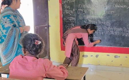गोंडा में भारी बारिश के चलते आज भी स्कूल बंद:कक्षा 1 से 8 तक के सभी स्कूलों में छुट्टी, दूसरे दिन भी नहीं लगेंगी कक्षाएं, देर रात जारी हुआ आदेश