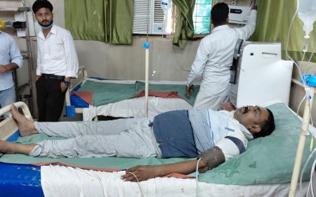 पल्ला चौकी के हेड कांस्टेबल की तबीयत बिगड़ी:फर्रुखाबाद में लोहिया अस्पताल में भर्ती, चिकित्सकों की देख रेख में चल रहा उपचार