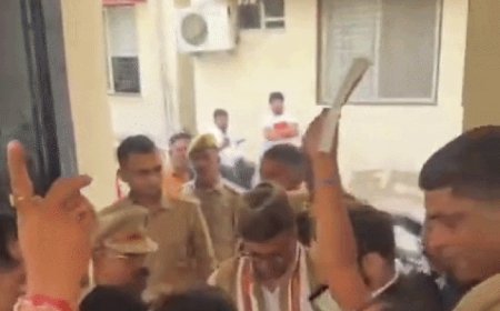 CEC आवास प्रदर्शन मामला,कोर्ट में पेशी के दौरान कांग्रेसी पहुंचे:जेल चले भाई जेल चले' के नारे लगाए, हत्या के प्रयास समेत कई धाराओं में केस दर्ज