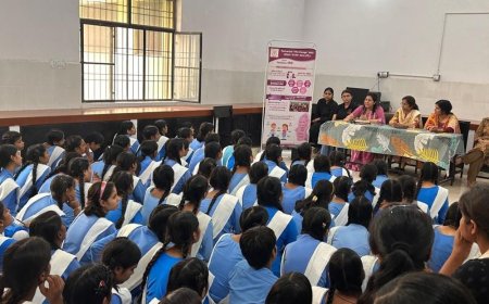 मुरादाबाद में स्वास्थ्य जागरूकता कार्यशाला:मासिक धर्म स्वच्छता मानसिक स्वास्थ्य की जानकारी दी, छात्राओं को पैड वितरित किए