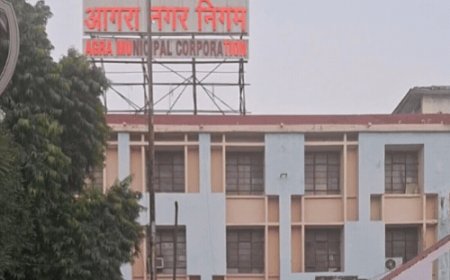 जनकपुरी के काम में लापरवाही पर 12 अधिकारियों को नोटिस:सभी से स्पष्टीकरण तलब, दो-दो सफाई मित्र उपलब्ध कराने के निर्देश