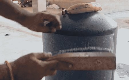गोरखपुर में नीलकंठ महादेव मंदिर के शिवलिंग की ASI जांच:पत्थर का टूकड़ा और अरबी-फारसी में लिखे लेख का कार्बन डेटिंग लेकर टीम रवाना