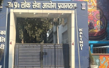 PCS के इंटरव्यू शुरू, 24 अक्टूबर तक चलेंगे:UPPSC मुख्यालय पर 2 पालियों में 2297 अभ्यर्थी बुलाए गए, 812 पदों पर चयन होना है